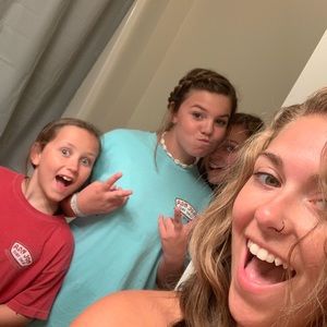 Meet your Posher, Abbie